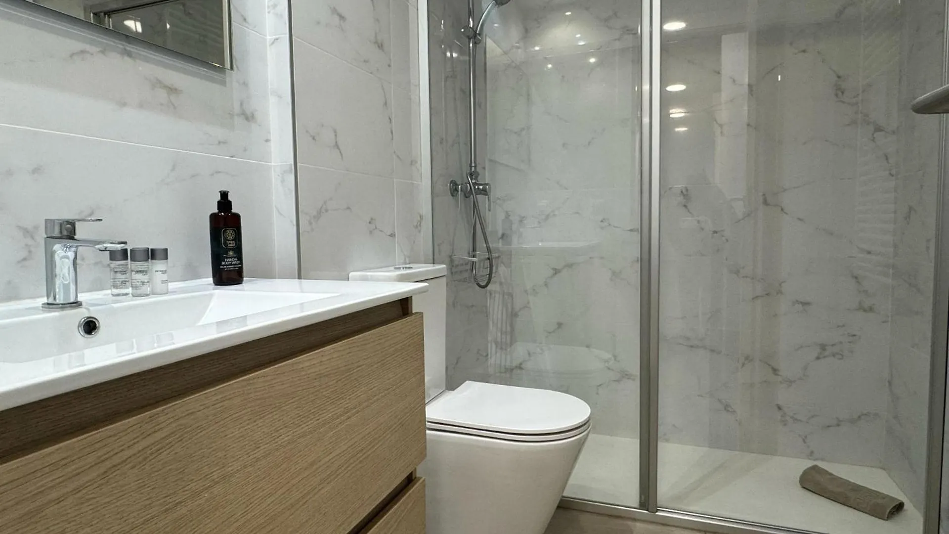 Apartment Encamp Con Encanto Apto Con 2 Hab Wifi Y Pk